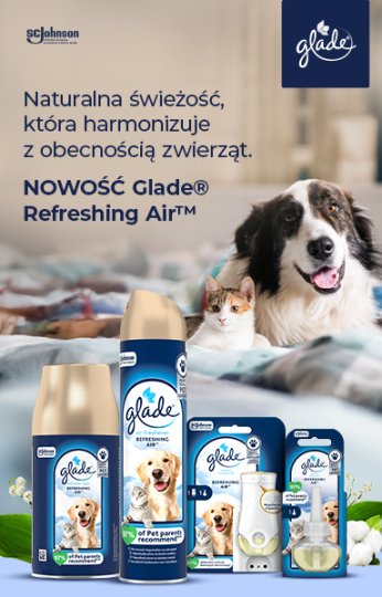 Linia Glade Refreshing Air – odświeżacze powietrza przyjazne zwierzętom, z psem i kotem na łóżku w tle oraz różnymi formatami produktów (aerozol, wkład, żel)